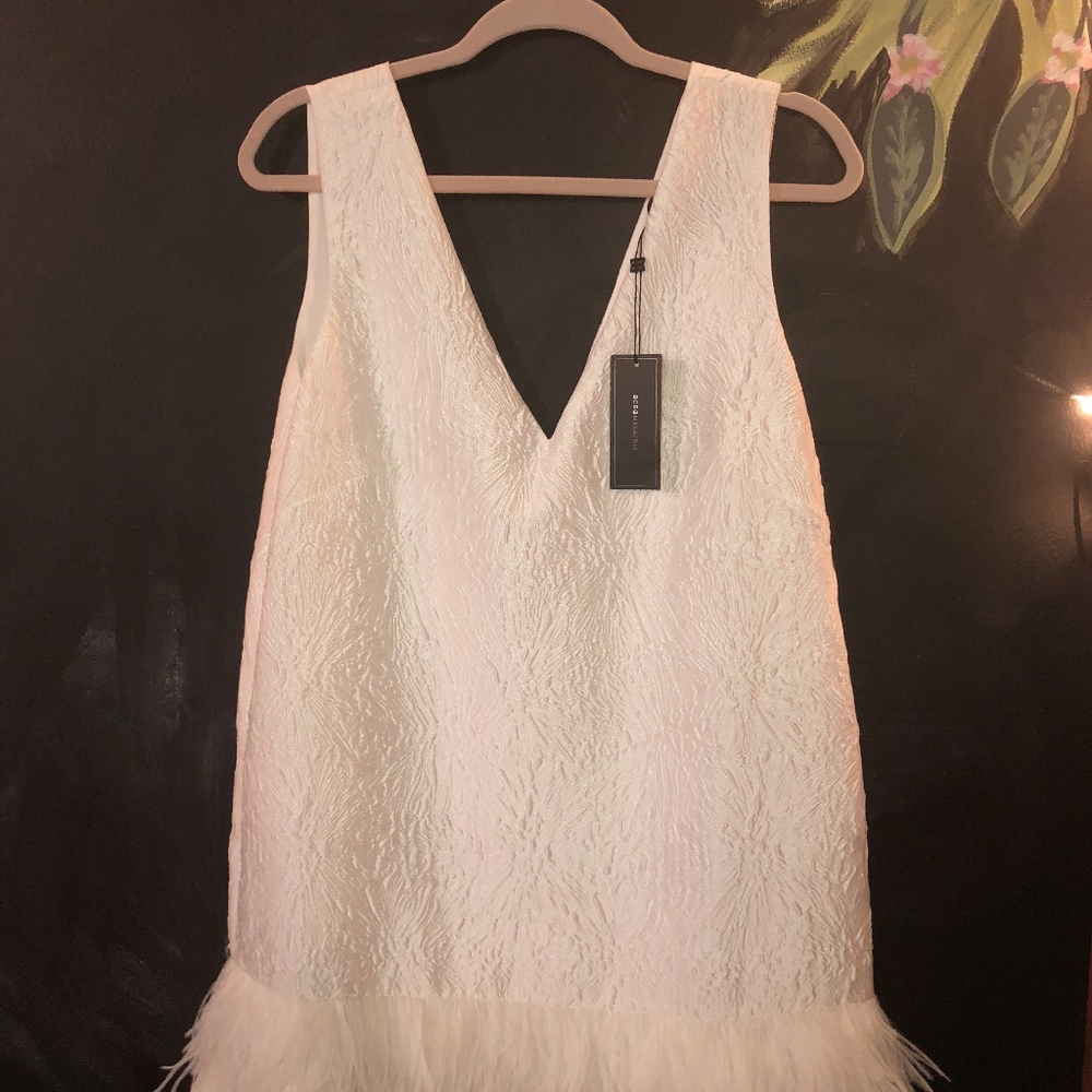 Jamysen Feather Trim Pucker Floral Jacquard Dress